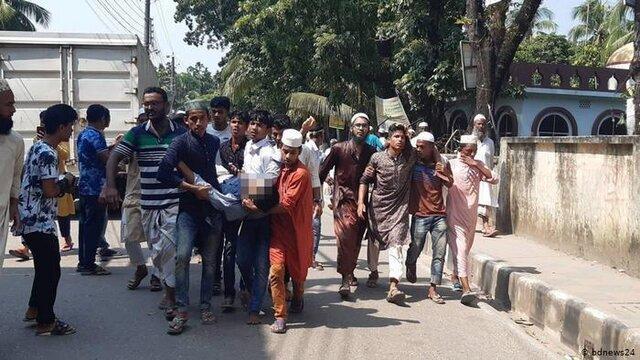 اعتراض مسلمانان بنگلادش در واکنش به توهین به پیامبر(ص) به خشونت کشیده شد