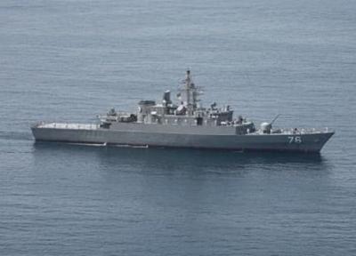 تور عمان: نجات لنج عمانی سرگردان در آب های بین المللی به وسیله نیروی دریایی ارتش